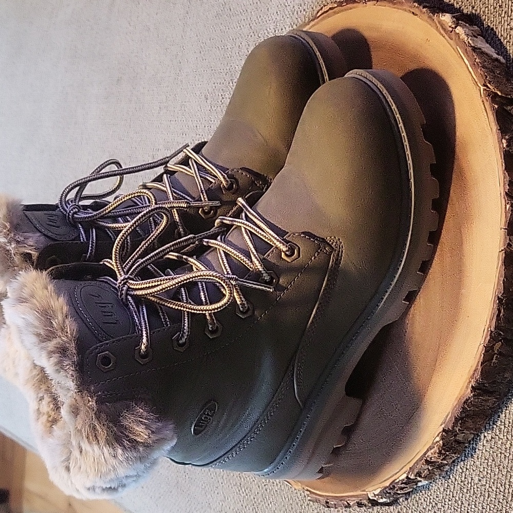 LUGZ Winter boots Size 8